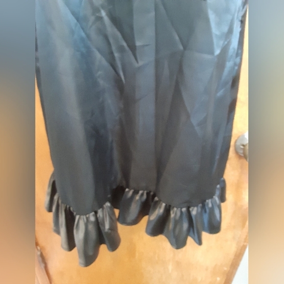 Disney Dress Women's Black Ruffled Tail Dress Size L - Picture 5 of 8